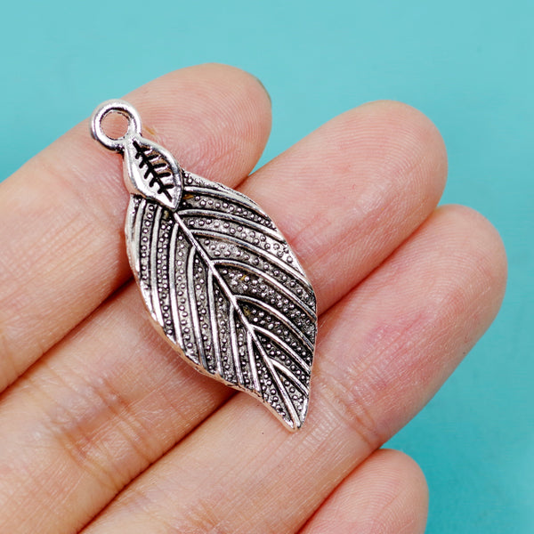 16 Pcs Leaf Charm Antique Silver-tone Pendant