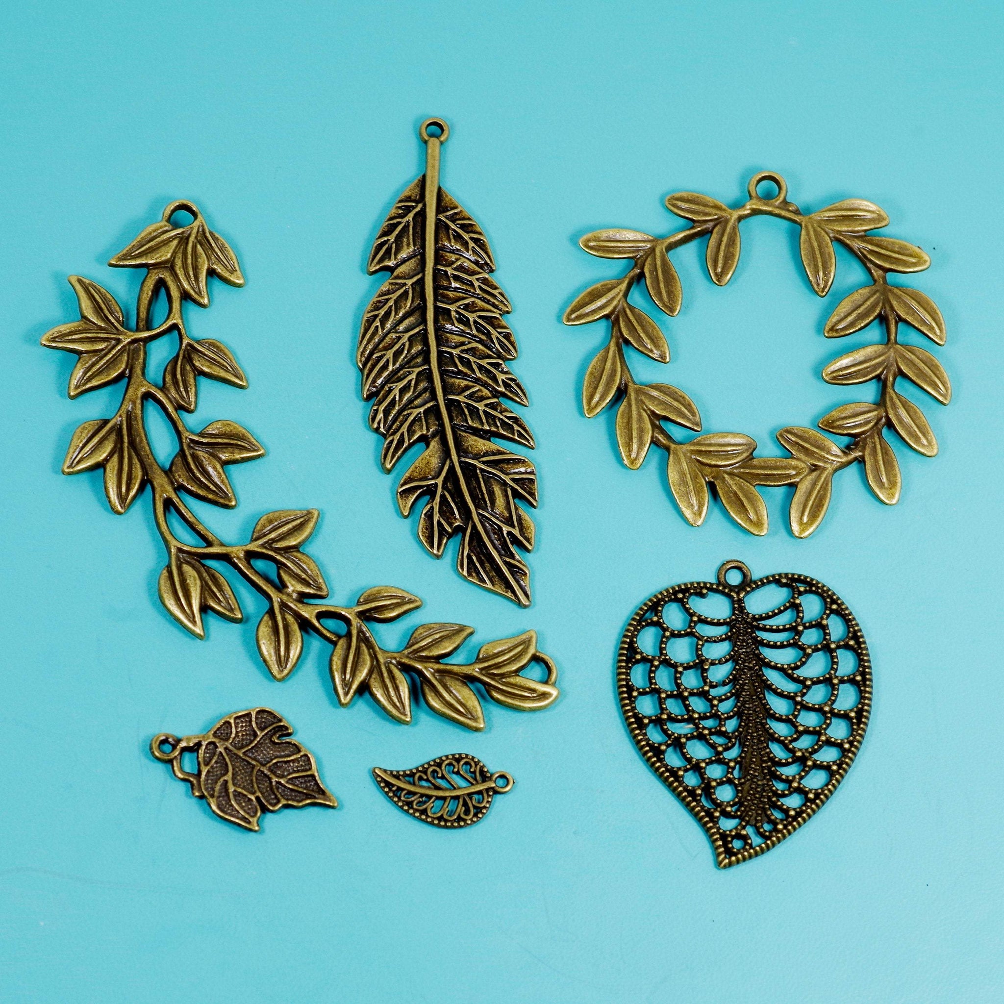 20 Pcs Bulk Wholesale Leaf Charms